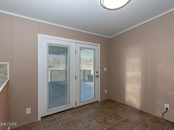 3rd image of 2802 New Blockhouse Rd