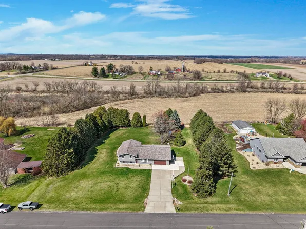 4056 Lally Rd, Oregon, WI 53575