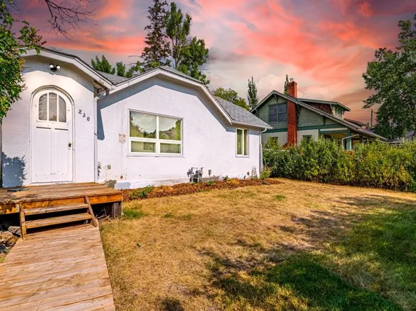 230 S 4th Ave SE, High River, AB T1V 1H4