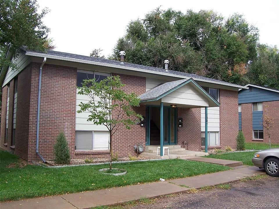1309 Burton Ct
