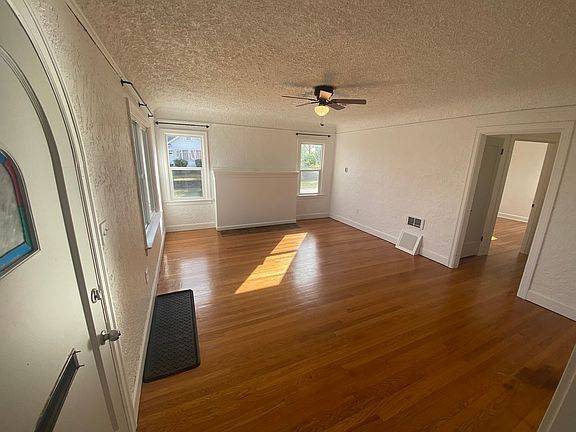 4th image of 5702 S Sheridan Ave