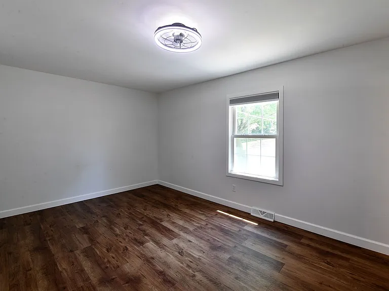 2706 Christy Ave — Photo 16