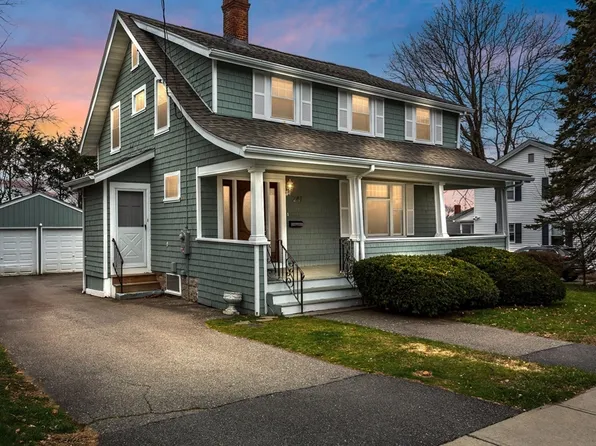 241 Montgomery St, Fall River, MA 02720