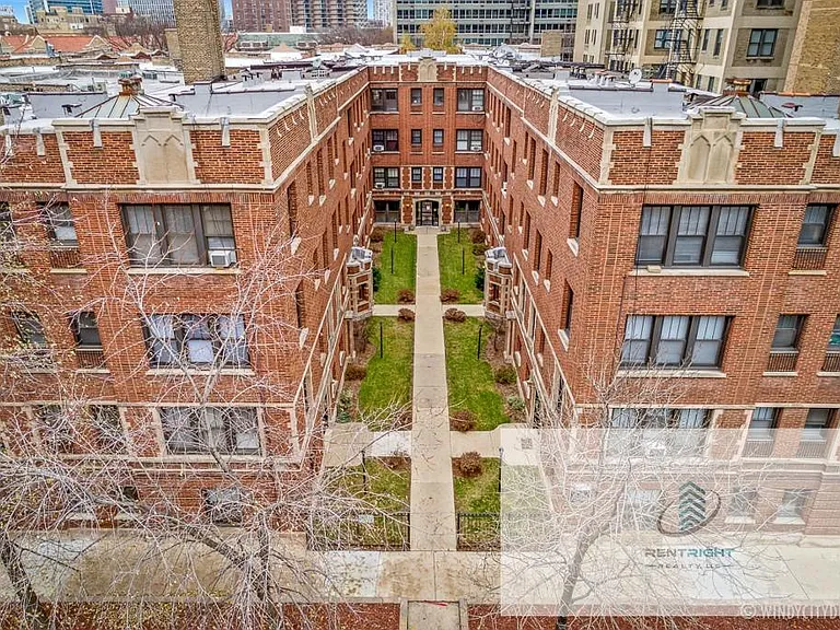 512-20 W Cornelia Ave #516207 — Photo 9