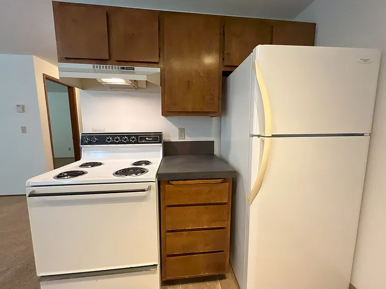 Lovely Main Level 1 Bedroom! Bike storage and 1 assigned parking space included! — Photo 6