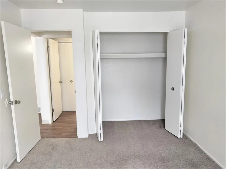 Woodland Place Apartments — Photo 39
