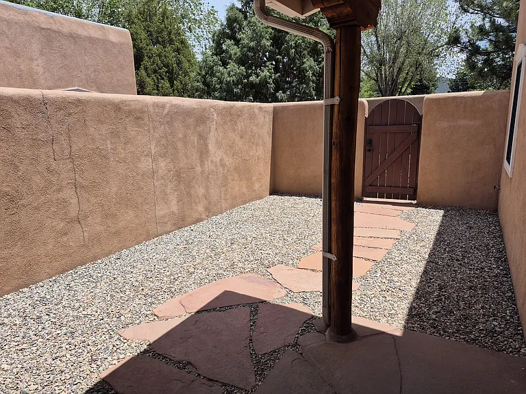 Acoma St — Photo 14