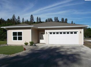 811 Ackerman Dr, Colfax, WA 99111