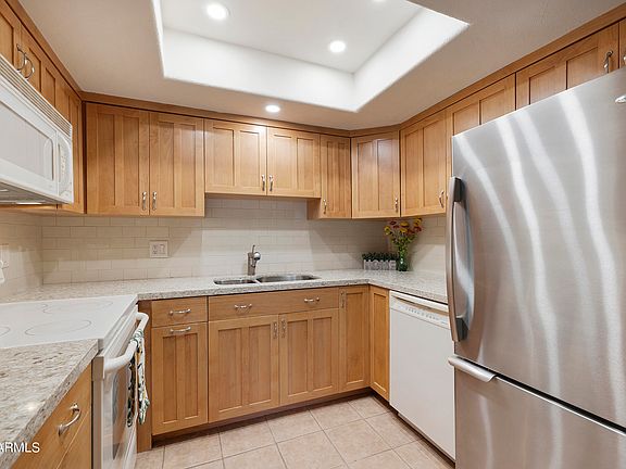 5th image of 8649 E ROYAL PALM Road #131