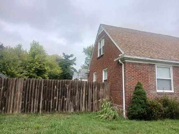 3rd image of 17741 Chandler Park Dr