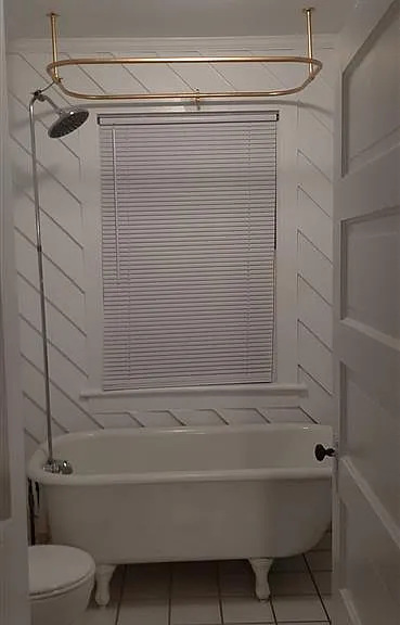 2505 Fentress Ave — Photo 12