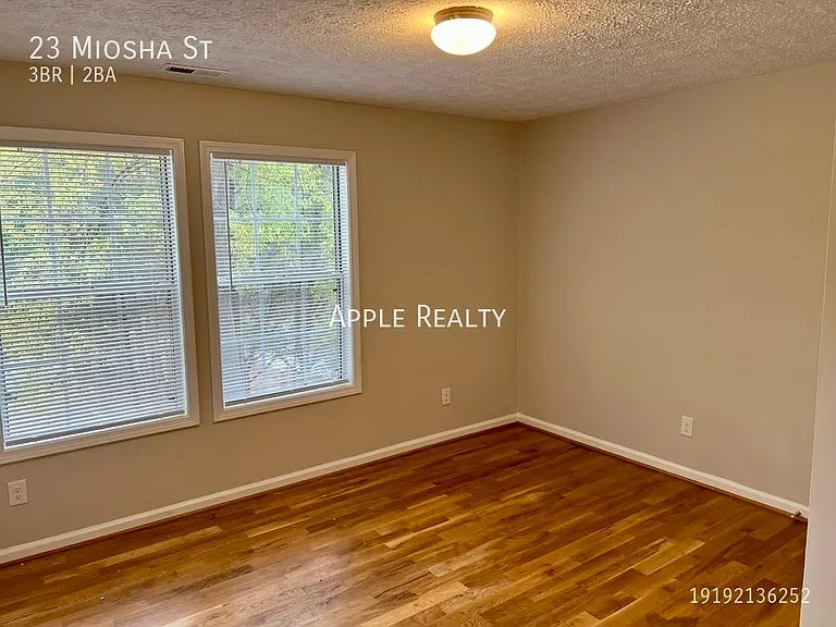 Additional bedroom or home office
