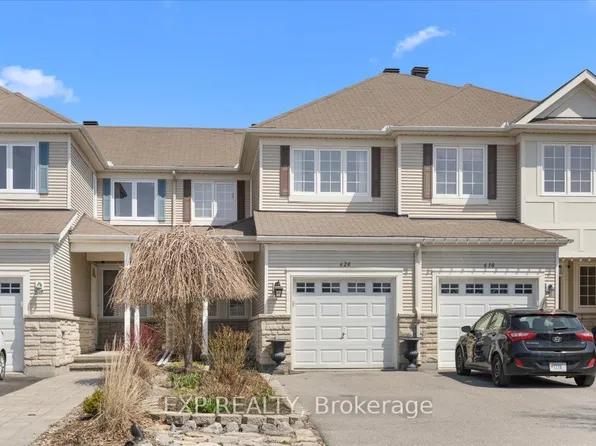628 Pepperville Cres, Ottawa, ON K2M 0E8