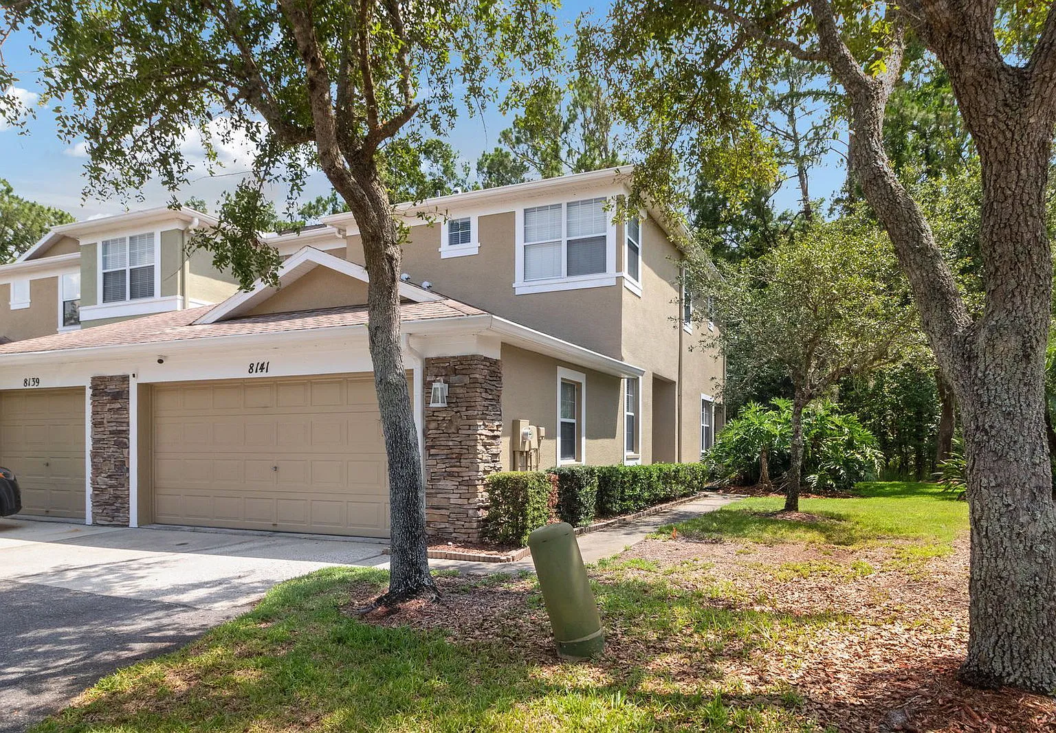 3 bed, 2.5 bath, 1587 sqft, $2,500 — Photo 1