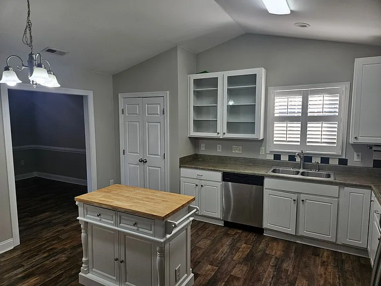 520 Texanna Way — Photo 9
