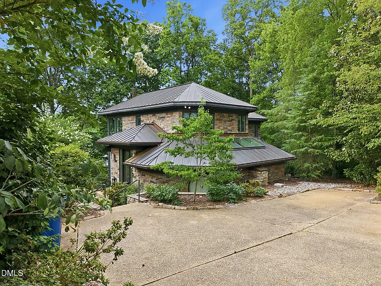 2828 Exeter Cir — Photo 46
