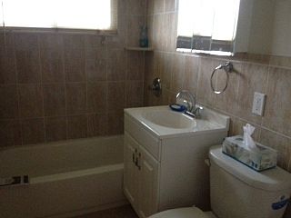 1st Floor Bath