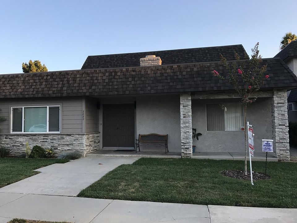 Front of Property/Street View