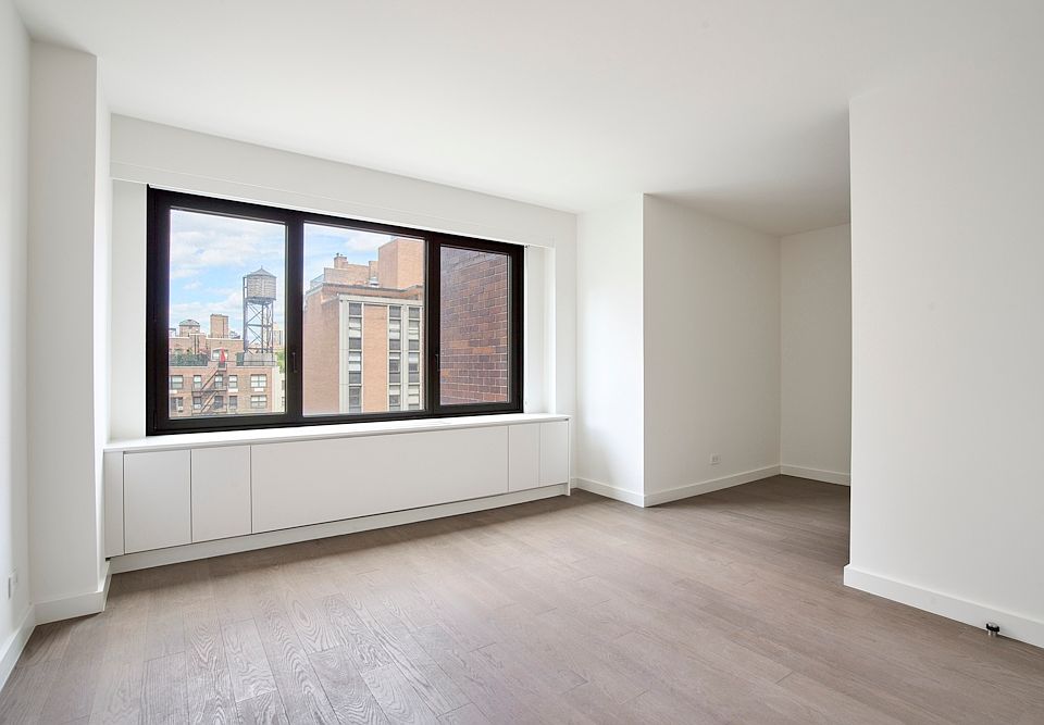 1st image of 220 E 72nd St #10E2