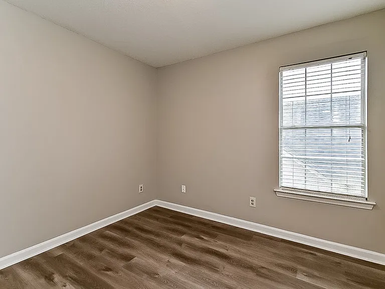 8419 Duval Ave — Photo 13