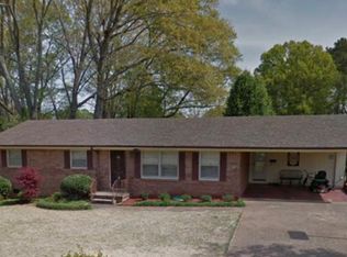 211 Oak Hill Ave, Sheffield, AL 35660