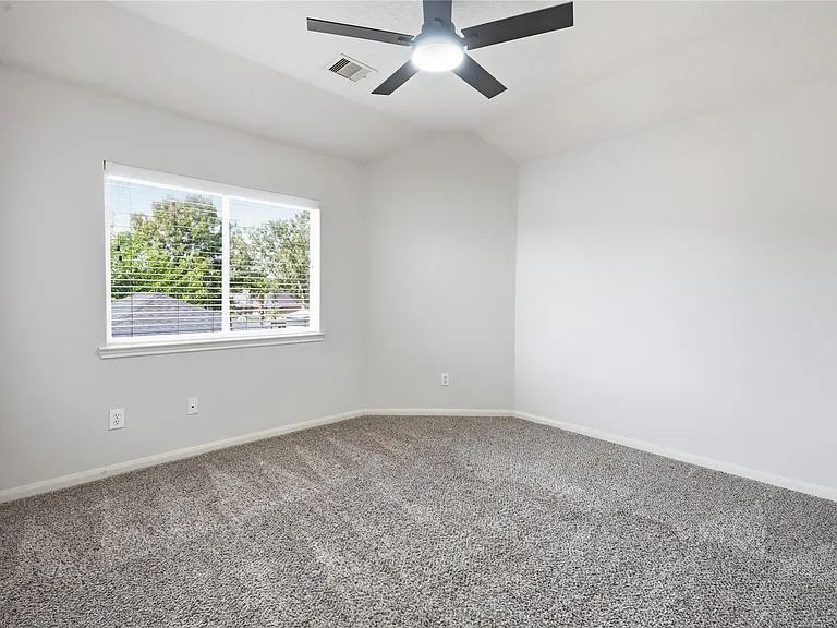 6165 Darlington Ct — Photo 29