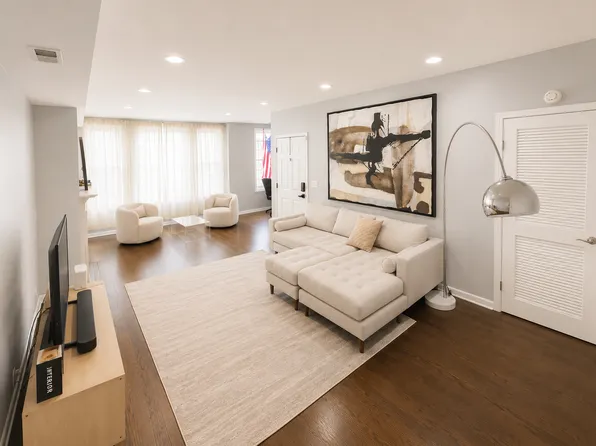 3323 W Washington Blvd, Chicago, IL 60624