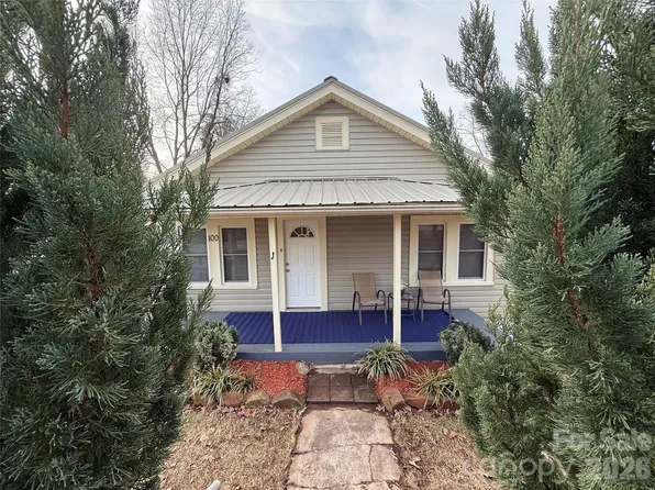 100 Perry St, Marion, NC 28752