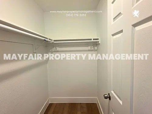2910 Pierce St Photo 1