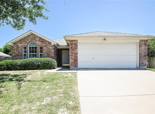 1514 S 3rd St, Midlothian, TX 76065