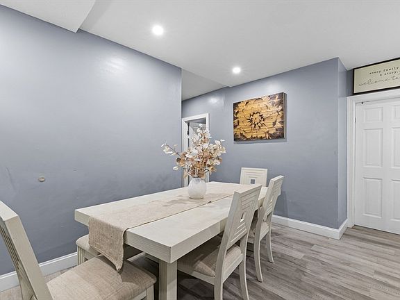 5th image of 10 Essex St