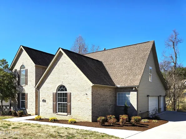 10237 Canton Place Ln, Knoxville, TN 37922