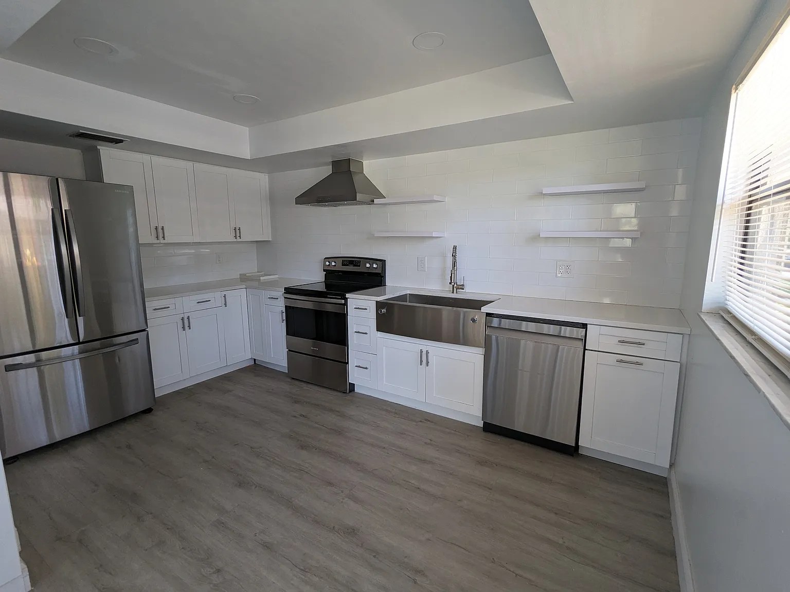 Villa in Eastlake Woodlands — Photo 4