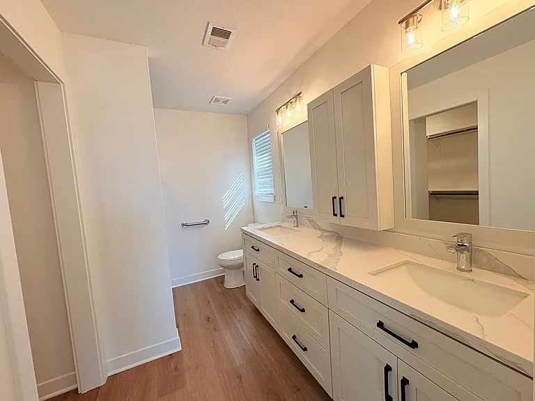 9301 N Lenox Ave — Photo 9