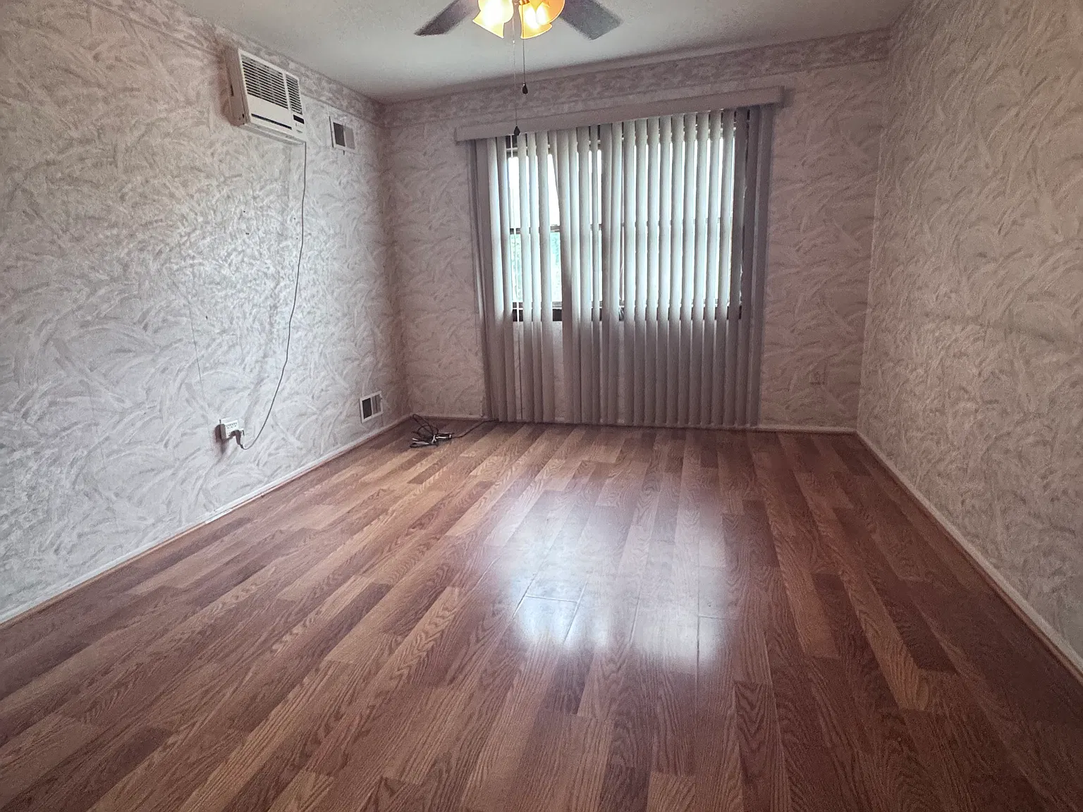 3 bed, 1380 sqft, $3,500 — Photo 4