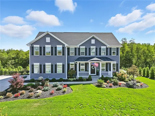 4003 Cross Creek Cir, Valencia, PA 16059