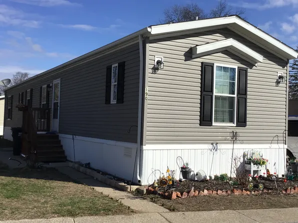 190 W Crosspath Rd #190, Holland, OH 43528