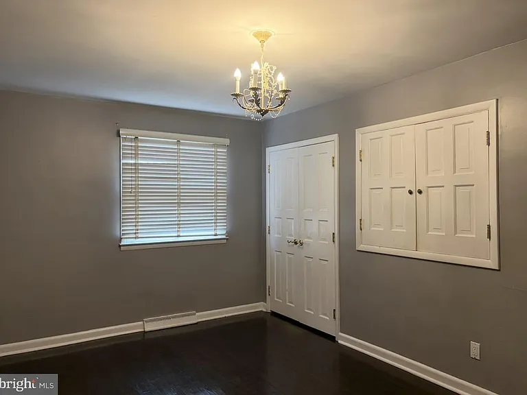 1868 Pine Rd — Photo 21