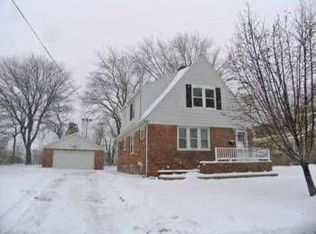 747 W Glendale Ave, Glendale, WI 53209
