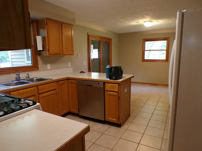 8087 Lansing Rd — Photo 10