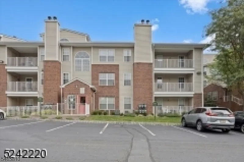 1207 Schindler Ln