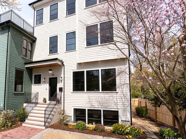 18 Clinton St #A, Cambridge, MA 02139