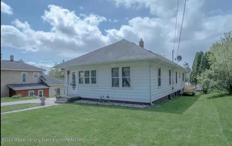 1st image of 403 Baldie St