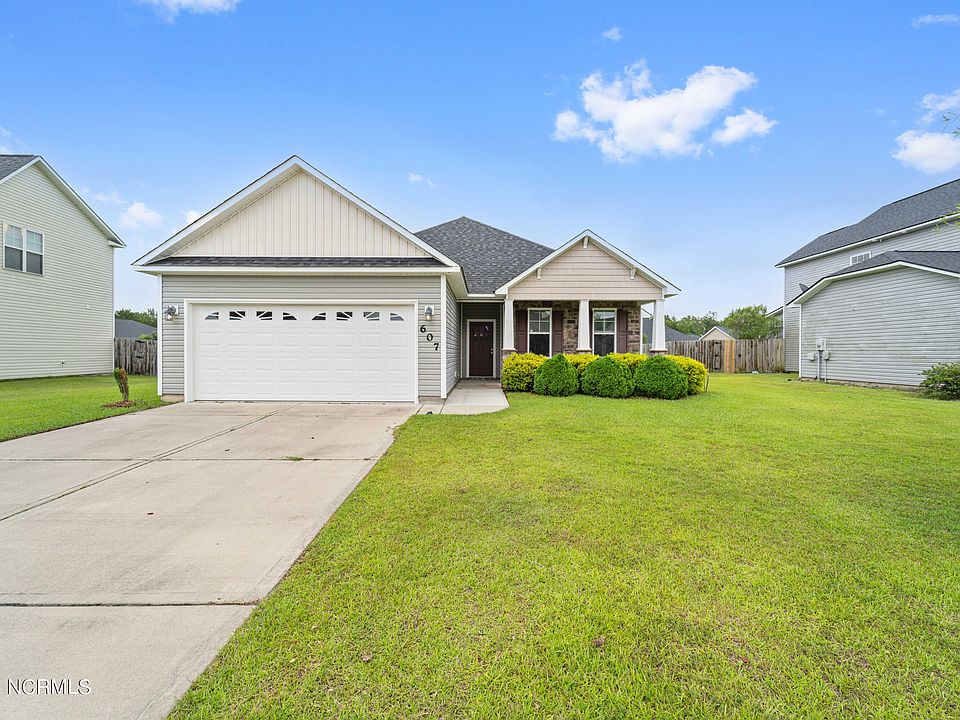 1st image of 607 Drummond Grove Ln