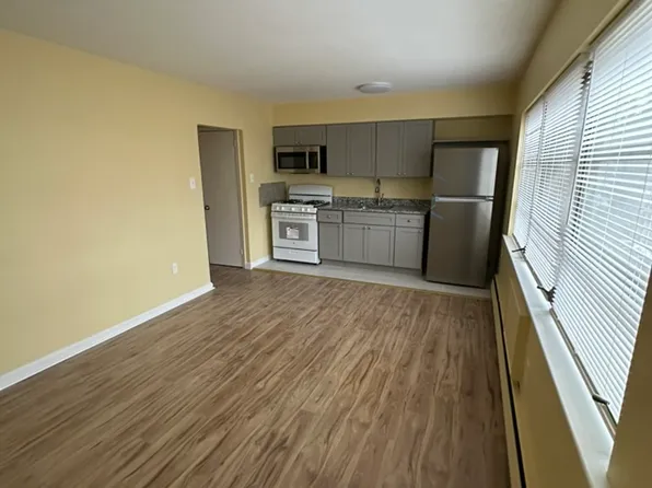 240 Keswick Ave, Glenside, PA 19038