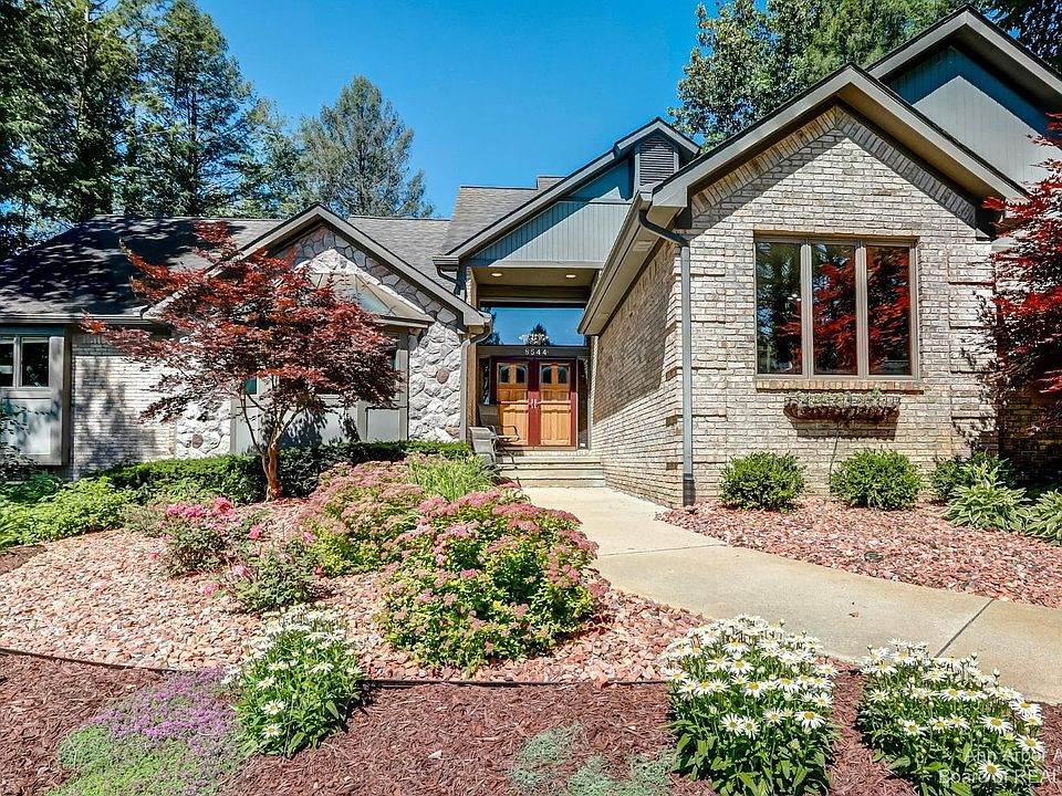 8544 Far Ravine Dr, Pinckney, MI 48169 Zillow