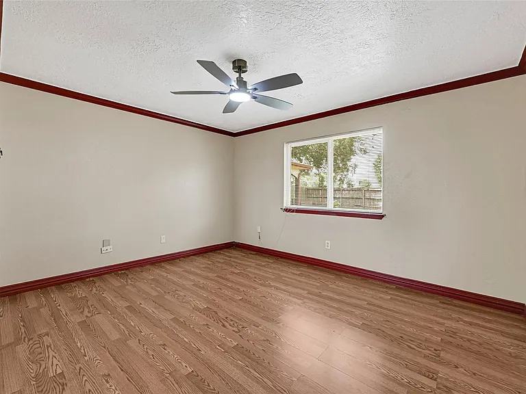 7742 Whidbey Island Dr — Photo 18