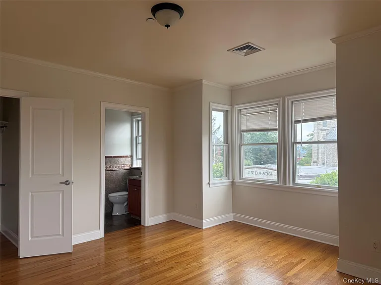 4547 Spring St #3D — Photo 6