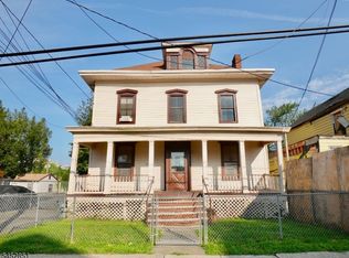 27 Augusta St, Irvington, NJ 07111