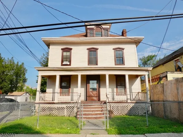 27 Augusta St, Irvington Twp., NJ 07111